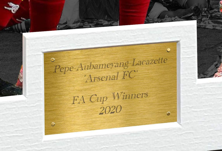 A4 signiert "2020 FA Cup Winners" Alexandre Lacazette Pierre-Emerick Aubameyang Pepe Arsenal FC Auto