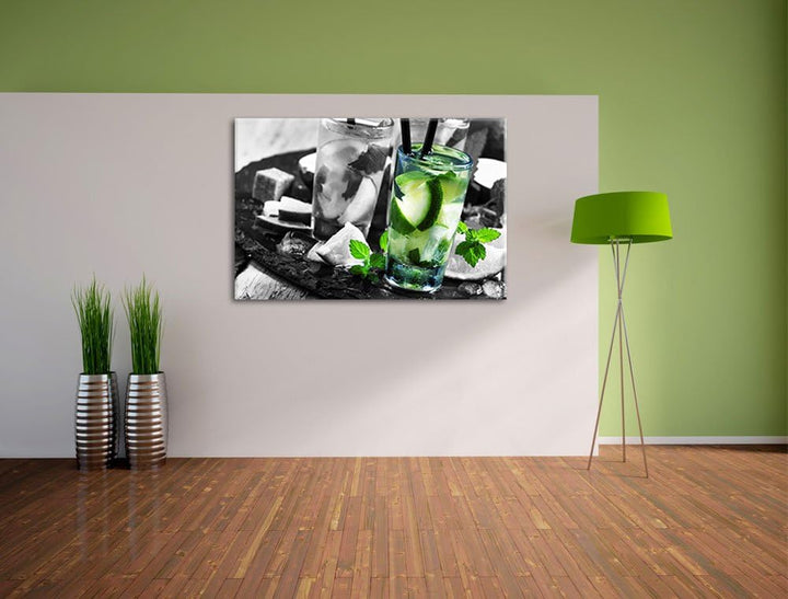 Erfrischende Caipirinhacocktails auf Tablett schwarz/weiss Format: 100x70 auf Leinwand, XXL riesige