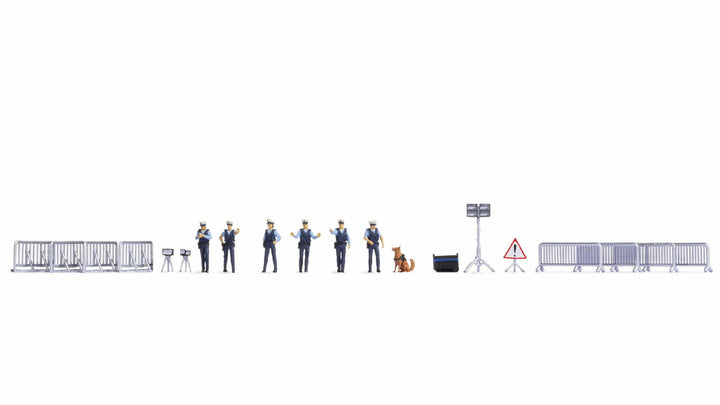 NOCH 16260 Figuren-Themenwelt “Polizeieinsatz”