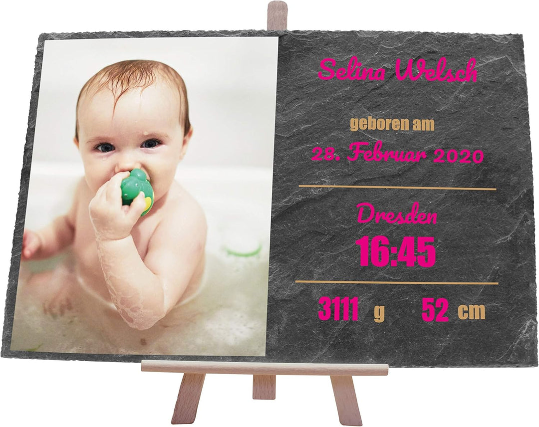 wandmotiv24 Personalisierbare Schiefertafel als Geschenk zur Geburt, 30 x 20 cm, Staffelei, Foto und