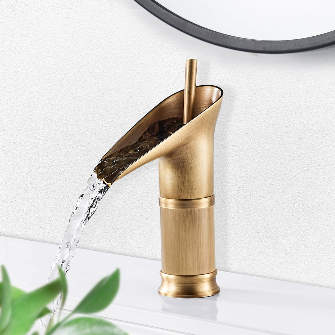 ROWINNAO Wasserfall Wasserhahn Bad Antik Messing, Kurz Waschtischarmatur Bad Retro Gold, Einhebel Ba