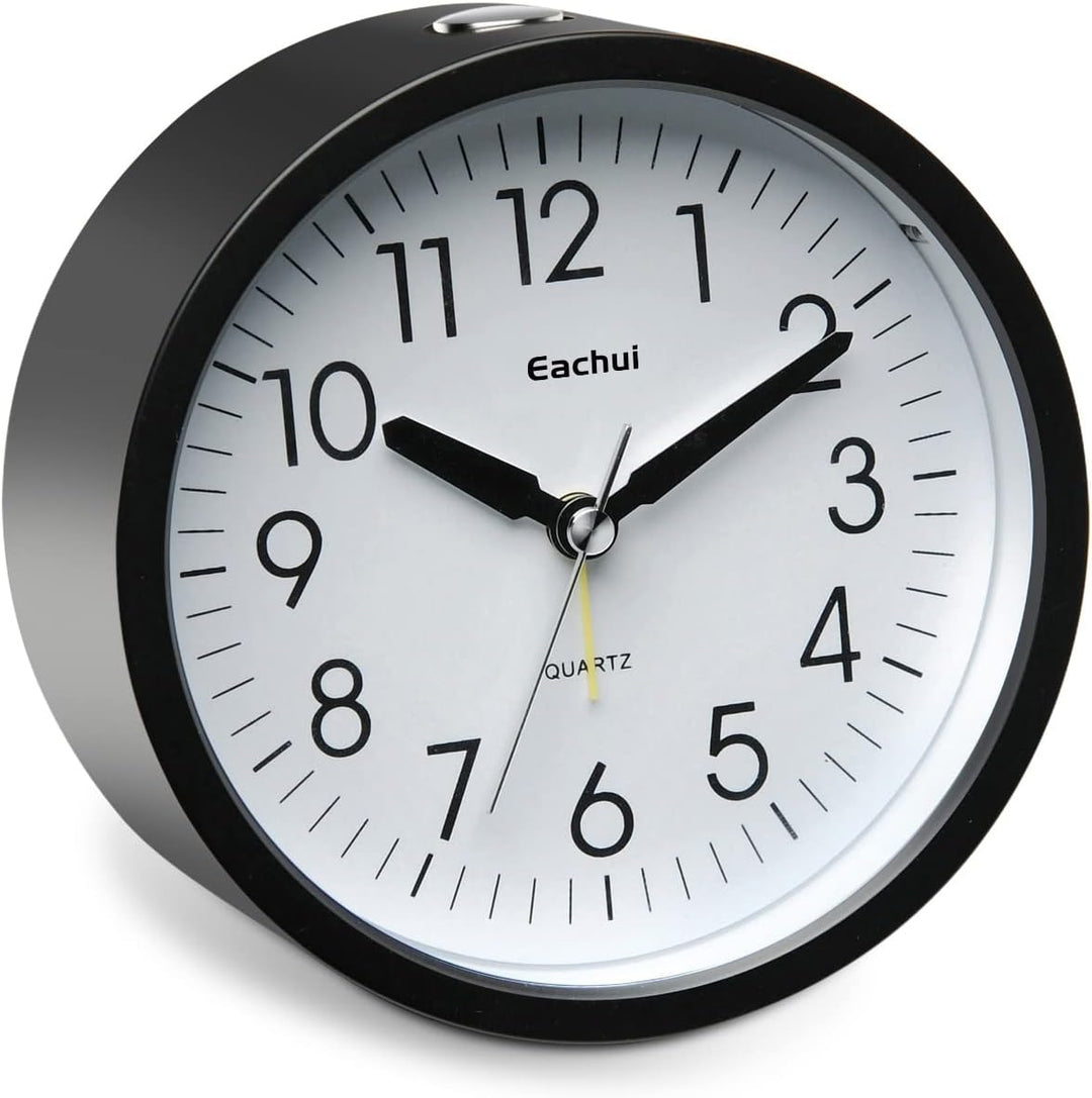 Eachui Wecker Analog Ohne Ticken mit Schlummerfunktion, Nachtlicht, Batteriebetrieben, Geräuschlos,