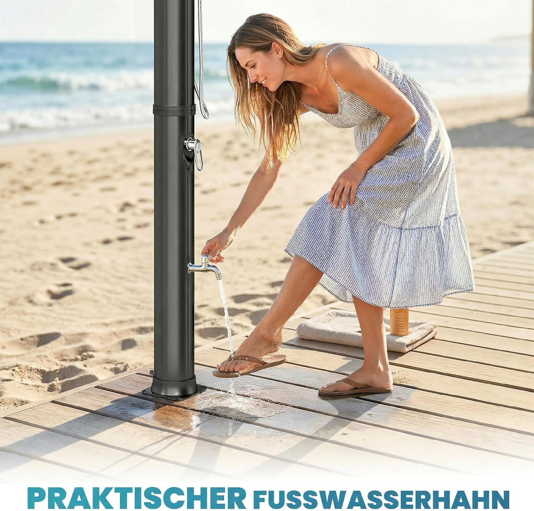 Outsunny Solardusche 40L Gartendusche mit Handbrause Kopfbrause Wasserhahn, einstellbarer Temperatur