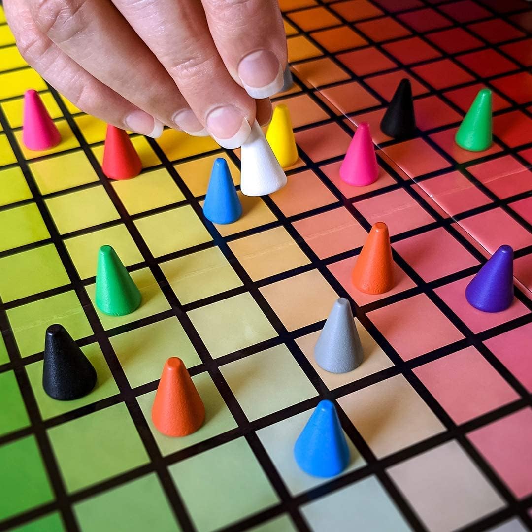 The OP Usaopoly | Hues and Cues Multilingual Brettspiel in Deutsch für die Ganze Familie | Partyspie