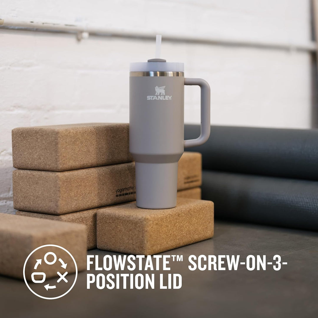 Stanley Quencher H2.0 Flowstate Trinkflasche Mit Strohhalm 1.2L - Thermobecher Kühlt 11 Stunden - 48