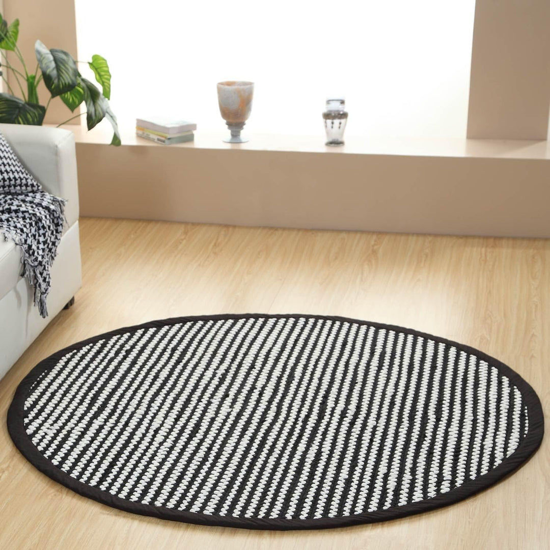 Homescapes runder Teppich Groove, handgewebt aus 100% recycelter Baumwolle, 150 cm, gestreifter Flic