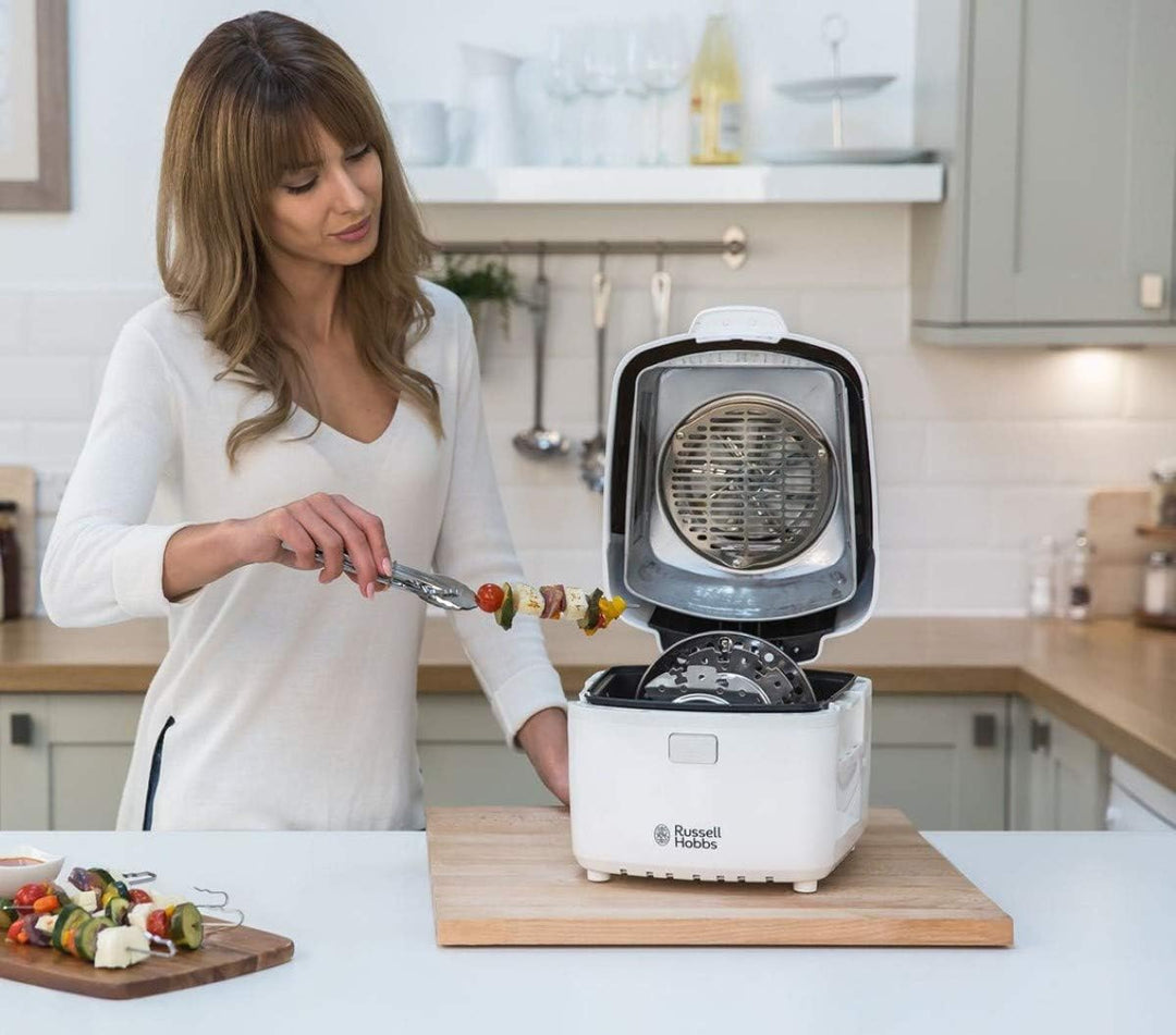 Russell Hobbs Heissluftfritteuse, rotierender Frittierkorb, Touch Control Display, Rotisseriespiess,