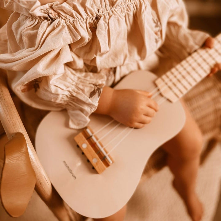Mamabrum, Holzgitarre für Kinder, Ukulele für Babys, Musikinstrumente zum Spass, lehrt einfache Akko