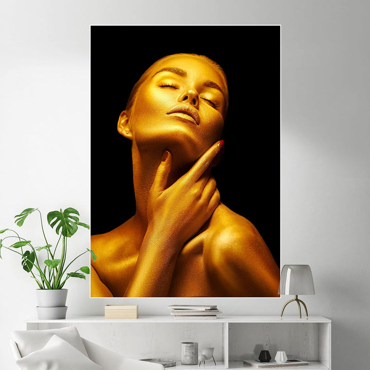 wandmotiv24 Poster als Wanddeko, Grösse 100x70cm, Gold Collection, Frau in Gold, rote Nägel, Edel, G