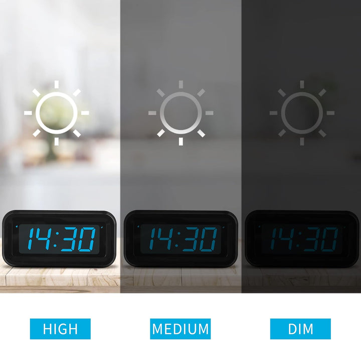 KWANWA Digitaler Wecker, LED Uhr Batteriebetrieben Tischuhr mit 3 Einstellbarer Helligkeit/Snooze/Oh