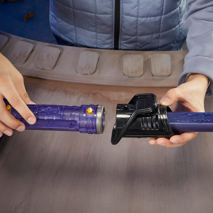 Star Wars Lightsaber Forge Kyber Core Darksaber, mit Leuchteffekten im transparenten Kern, Spielzeug