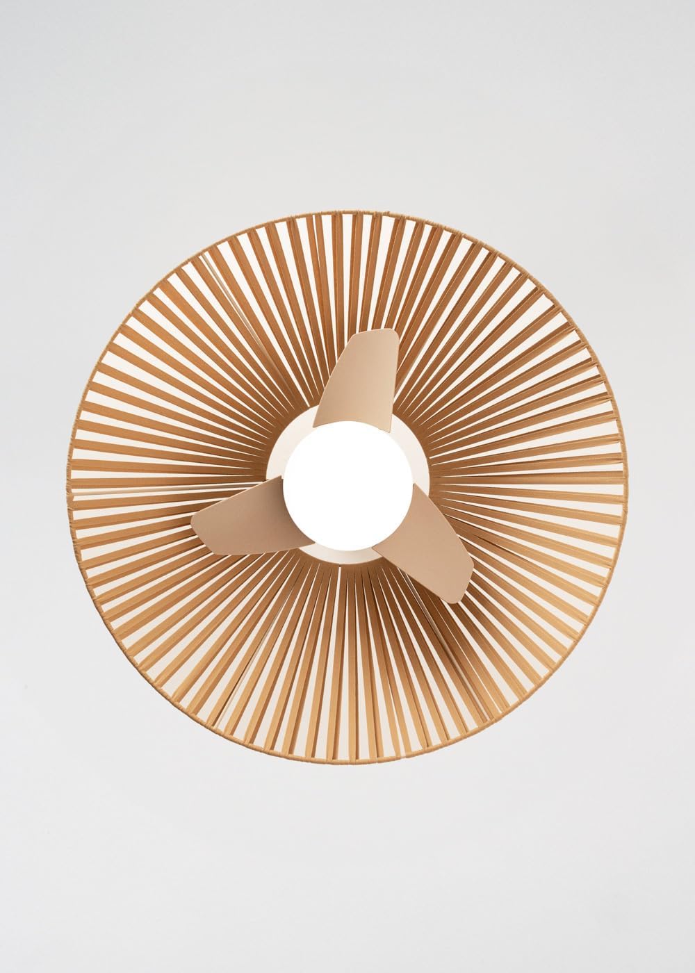 CREATE / WIND LAMP WOVEN/Deckenventilator mit Beleuchtung Sand mit Fernbedienung / 25W, Programmierb