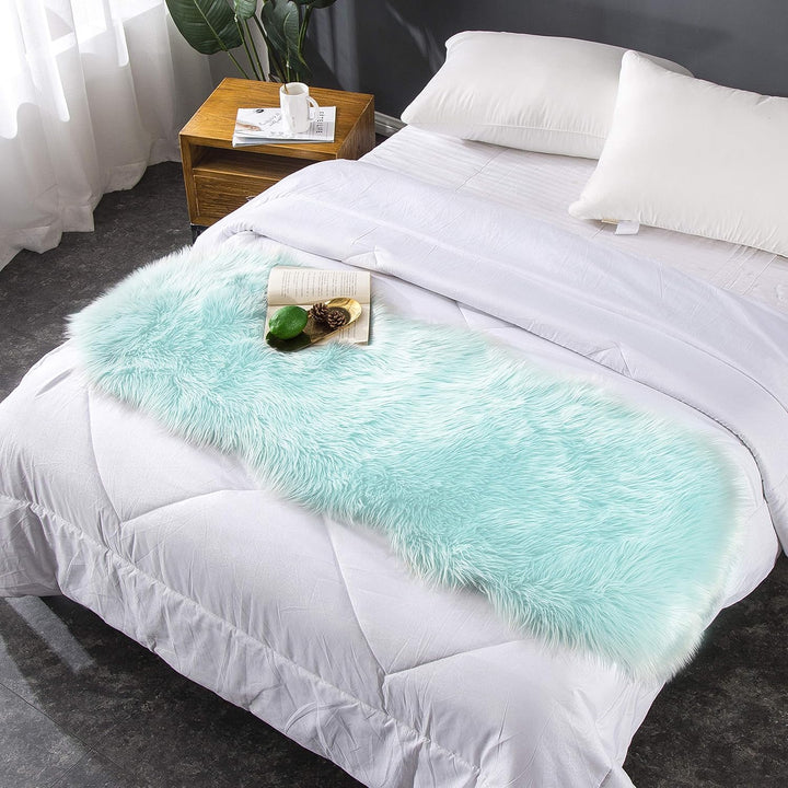 Teppich Wölkchen – Flauschiger Hochflor-Teppich Schlafzimmer - Schaffell Kunstfell Lammfell - Bettvo