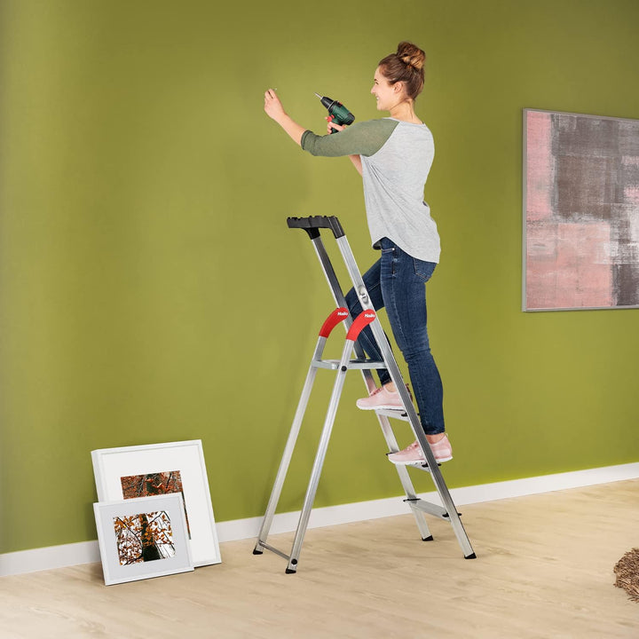 Hailo Stehleiter StandardLine 3 Stufen, belastbar bis 150 kg, kleine Leiter aus Aluminium mit Ablage