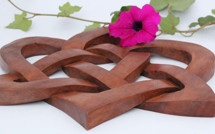 Windalf Celtic Holzbild MIA Ø 23 cm Keltischer Liebesknoten Herz Wanddeko Handarbeit aus Holz