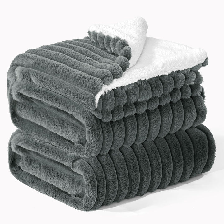 BEDELITE warme Decke Sherpa Kuscheldecke Flauschig Grau 230x270 | dicke Deko Fleecedecke, Cord Überw