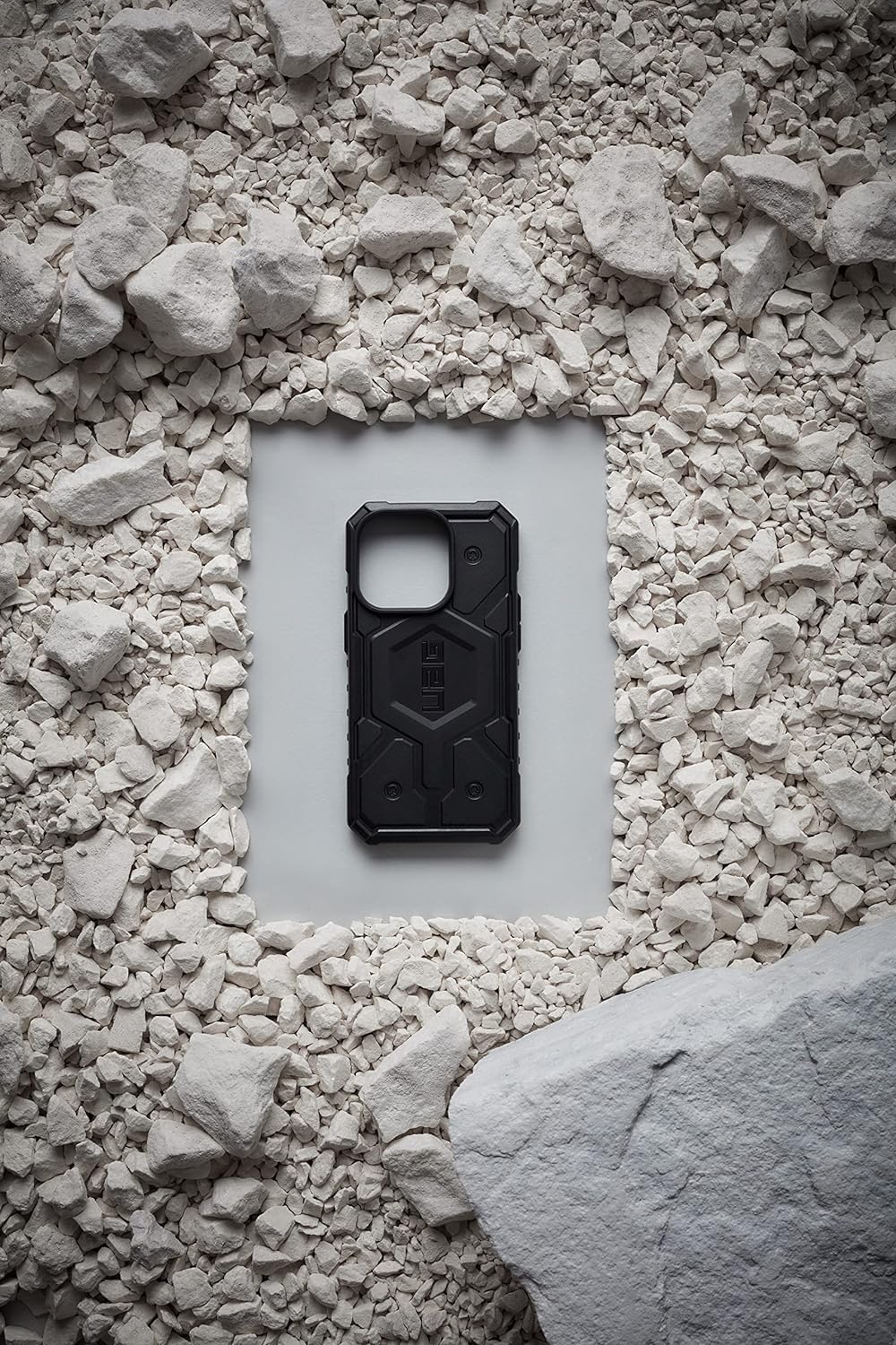 Urban Armor Gear UAG Pathfinder Case kompatibel mit Apple iPhone 14 Plus [Wireless Charging/Magnetis