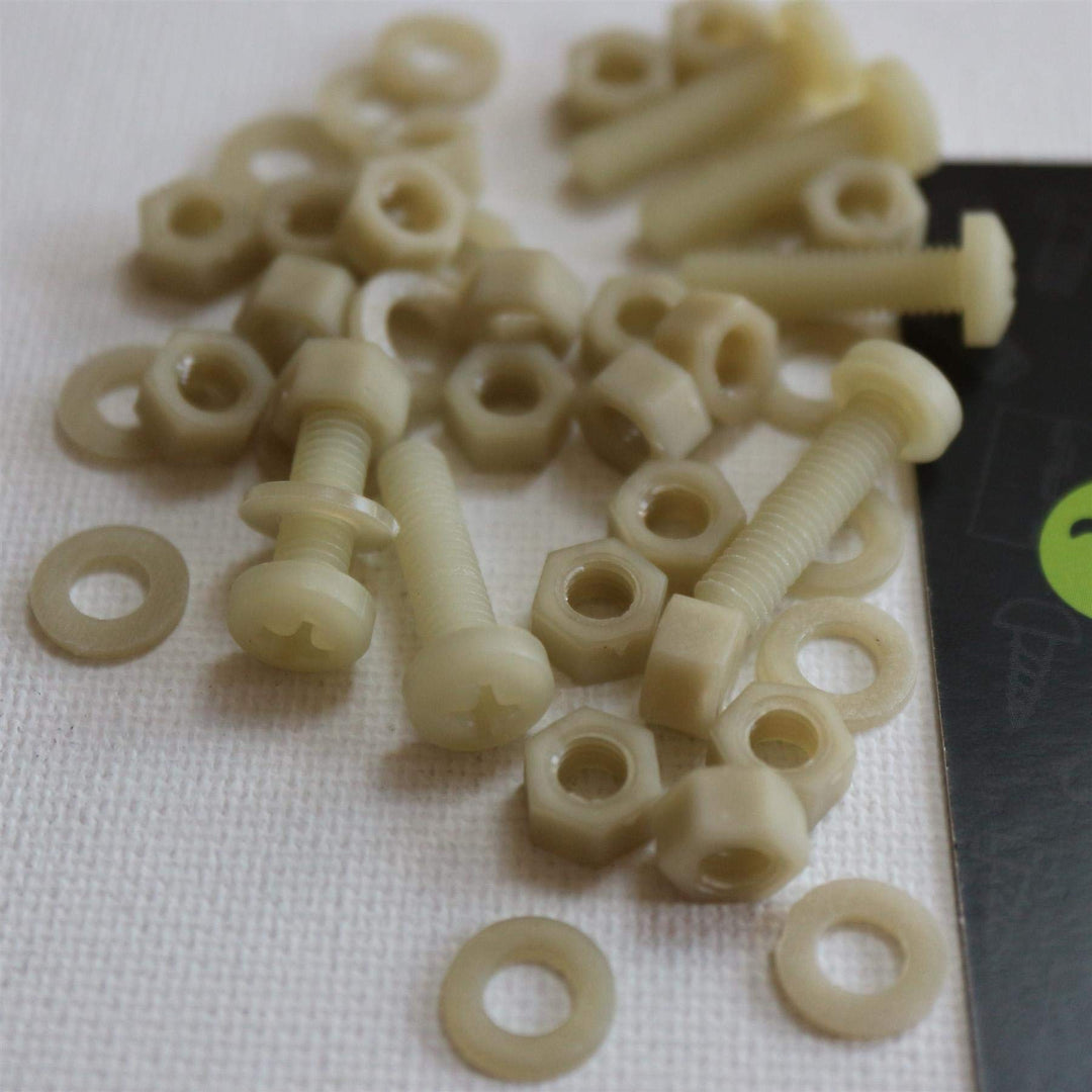 50 x glasfaserverstärkte Super Nylon Flachkopf, Kreuzkopf-Maschinenschrauben, M5 x 20mm, Kunststoffm