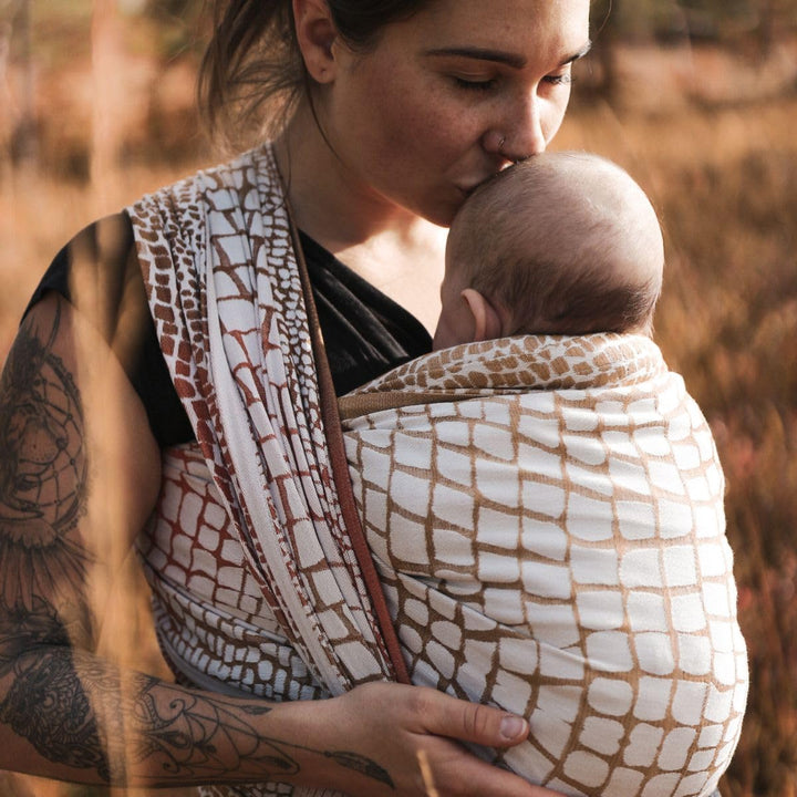 Hoppediz Baby-Tragetuch ab Geburt, Neugeboren bis Kleinkind, 100% kbA-Baumwolle (Bio), Darwin creme