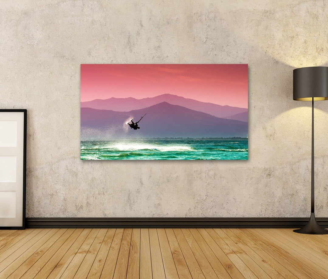 Bild auf Leinwand Kitesurfer am Strand von Skinias in Griechenland. Wandbild Poster Leinwandbild 80x