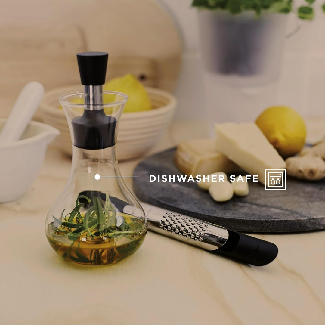 EVA SOLO | Dressing-Shaker | Tropffrei | 0,25 Liter | Ausgussdeckel | Transparent/Schwarz [Energiekl