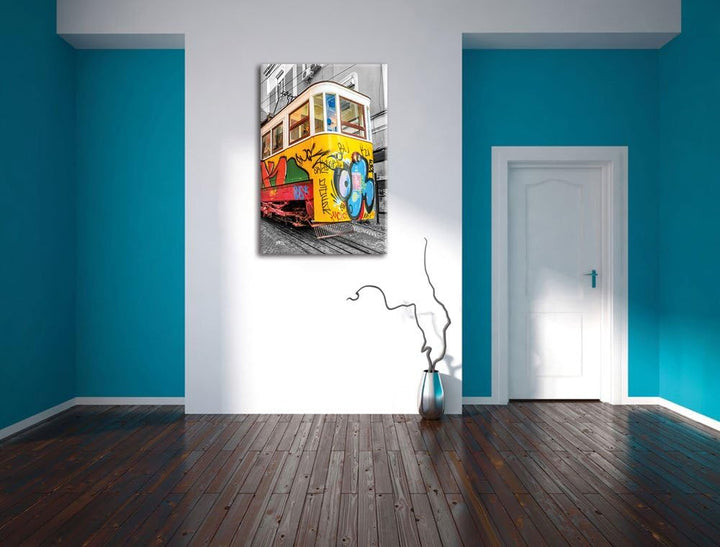 Pixxprint kleine Besprühte S-Bahn schwarz/weiss als Leinwandbild/Grösse: 120x80 cm/Wandbild/Kunstdru