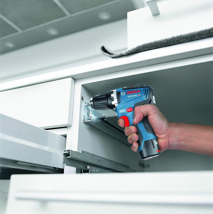 Bosch Professional 12V System Akku Bohrschrauber GSR 12V-30 (inkl. 2x2.0 Ah Akku, Schnellladegerät G