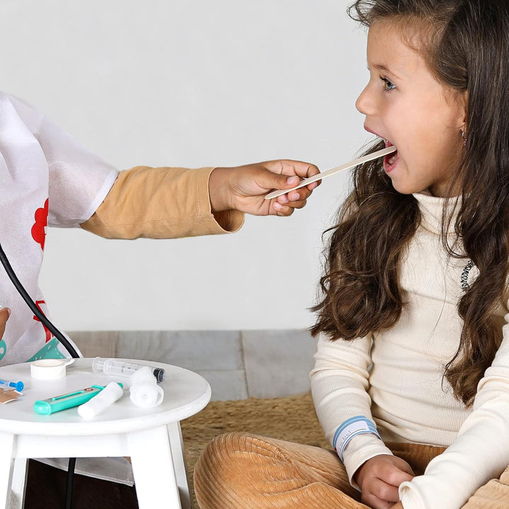 SES Creative 18011 Mega Doktor Set für Kinder - Interaktives Rollenspiel und Lernspielzeug Mega Arzt