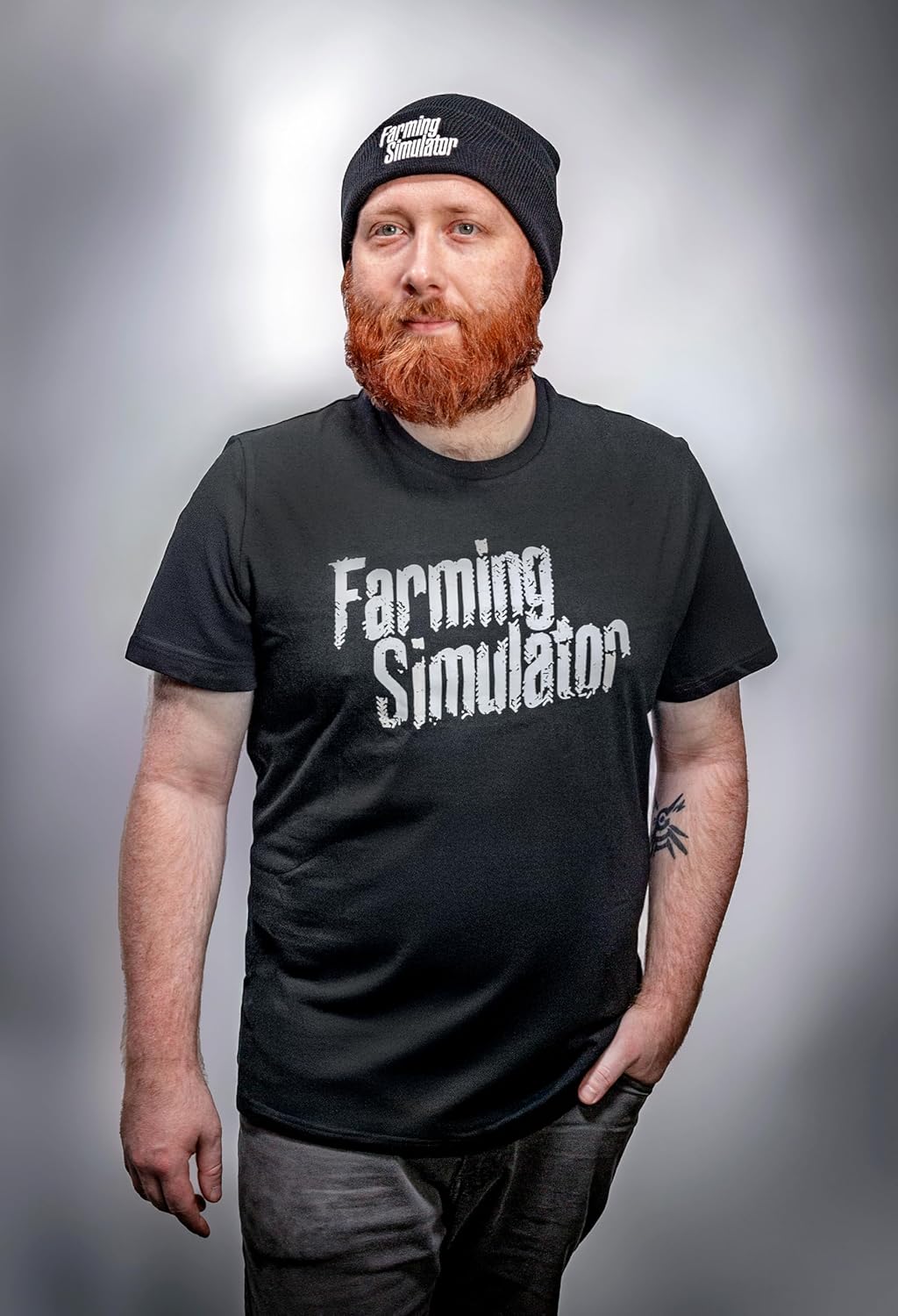 Farming Simulator T-Shirt (Grösse S, Shirt aus 100% Baumwolle, Schriftzug grau, mit Reifen-Abdrücken