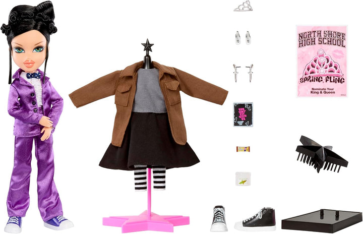 Bratz x Mean Girls Spring Fling Doll Janis – Modepuppe zum Sammeln mit 2 Outfits, Lila Smoking und v