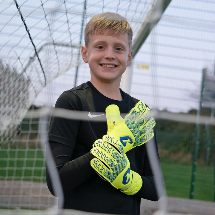 CATCH & KEEP Fly Kids Torwarthandschuhe – Premium Fussballhandschuhe für Kinder mit starkem, haltbar