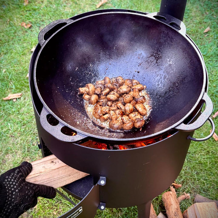 BBQ-Toro Gusseisen Kazan mit Kazan Ofen Ø 44 cm | 16 L Gusstopf mit Deckel, Gusseisentopf | Gulaschk