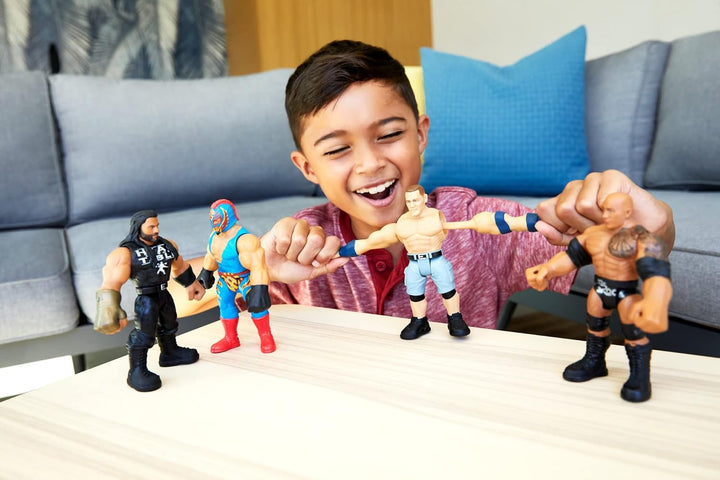 WWE Bend 'n bash John Cena Figur mit Gelenk, dehnbar, 14 cm
