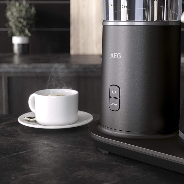 AEG CM7-1-4MTM / 6 min pro Kanne / präzises Brühen / breiter Brühkopf / Aromawahl / Mischdeckel / En