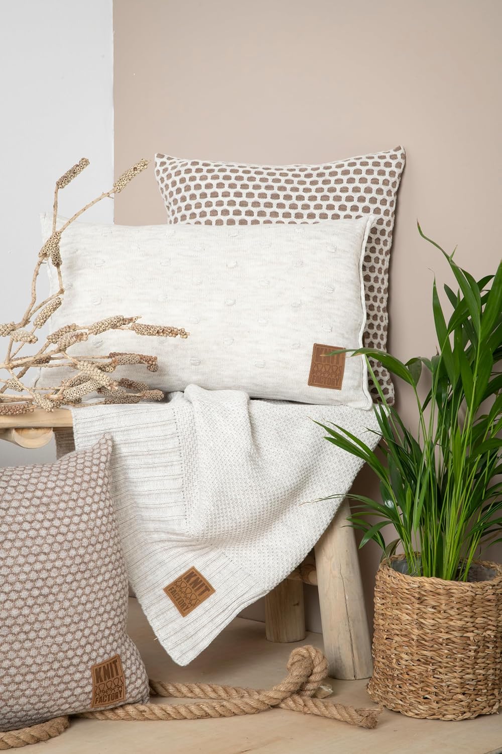 KNIT FACTORY - Mila Kissen - Schwarz/Beige - 60x40 cm 60x40 cm Schwarz/Beige, 60x40 cm Schwarz/Beige