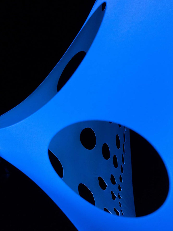 PSYWORK Schwarzlicht Segel Spandex | Mandala Dots | Hellblau | 3 x 3m | UV-aktiv | Leuchtend | Wandt