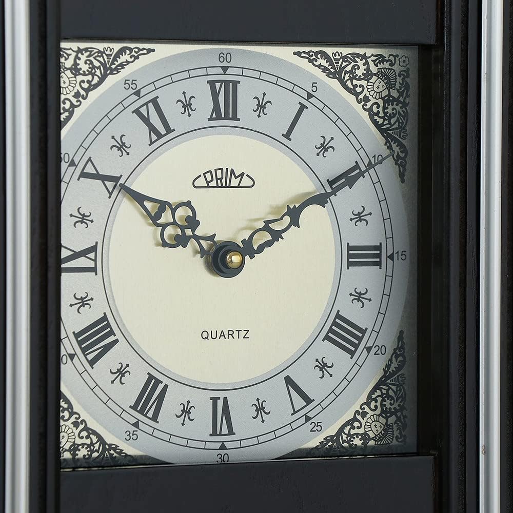 PRIM Wanduhr Pendulum III – B, Retro Design, 610 x 250 x 90 mm, Verziertes Zifferblatt, Pendel-Wandu