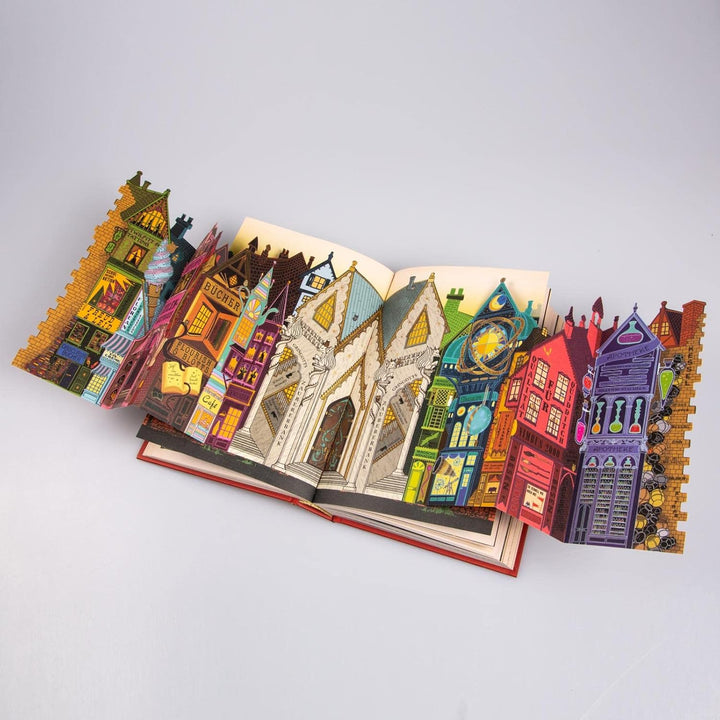 Harry Potter und der Stein der Weisen (MinaLima-Edition mit 3D-Papierkunst 1): Farbig illustrierte S