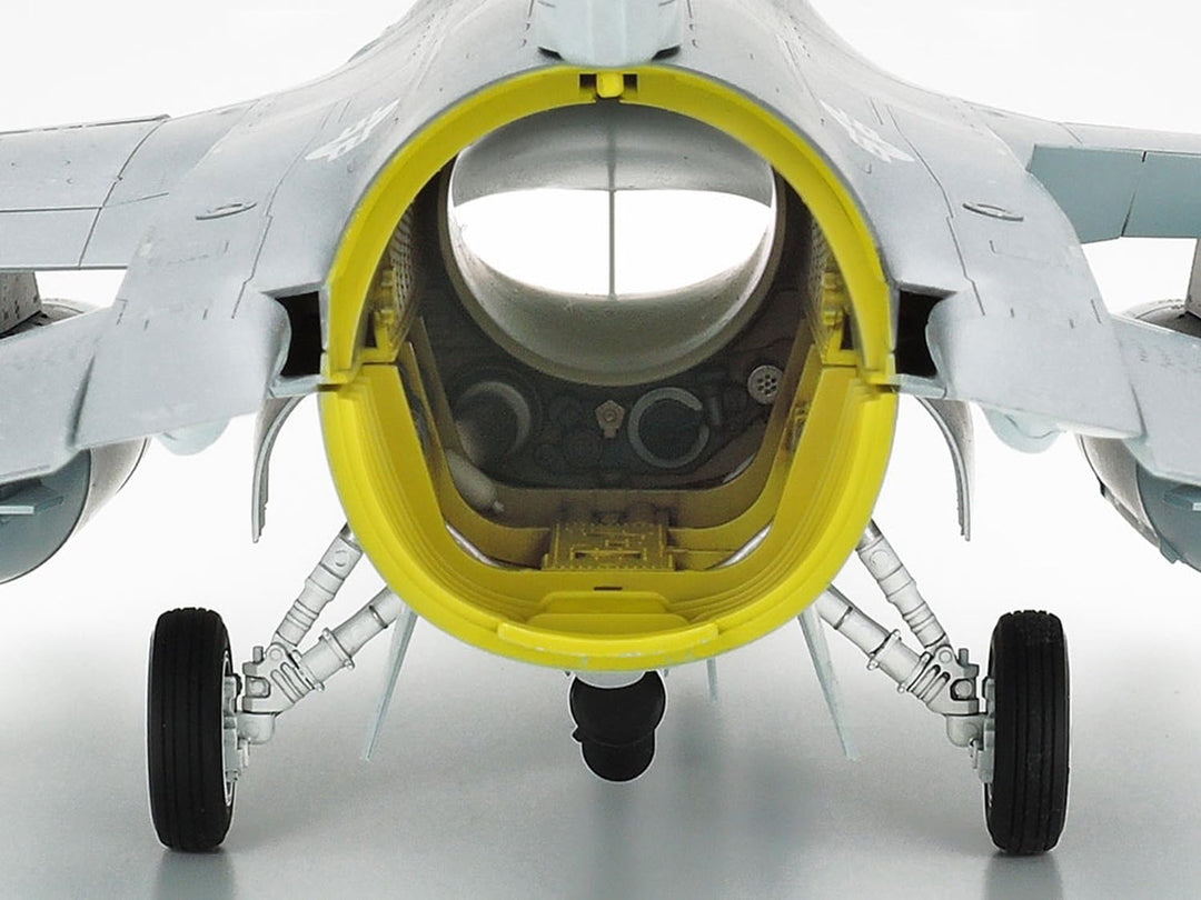 TAMIYA TAM60315 300060315 - 1:32 Lockheed Martin F-16CJ Fighting Falcon, Grey