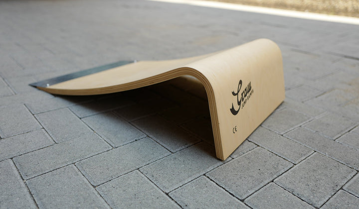 Graw Jump Ramps G20 Sprungrampe - 20 cm Höhe - Für Skateboard, Scooter, Roller, Skates, RC und ander
