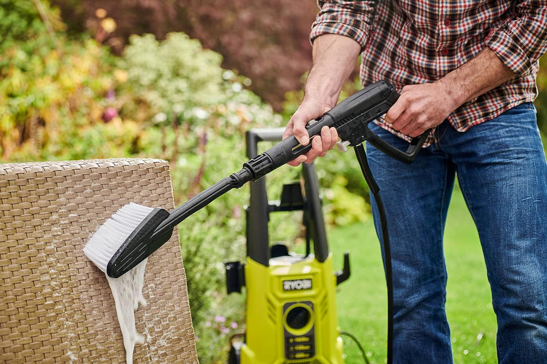 RYOBI RY110PWA-P Hochdruckreiniger - 130 bar 1800 W + 1 Mehrflächenbürste, 1 rotierende Bürste, 2 La