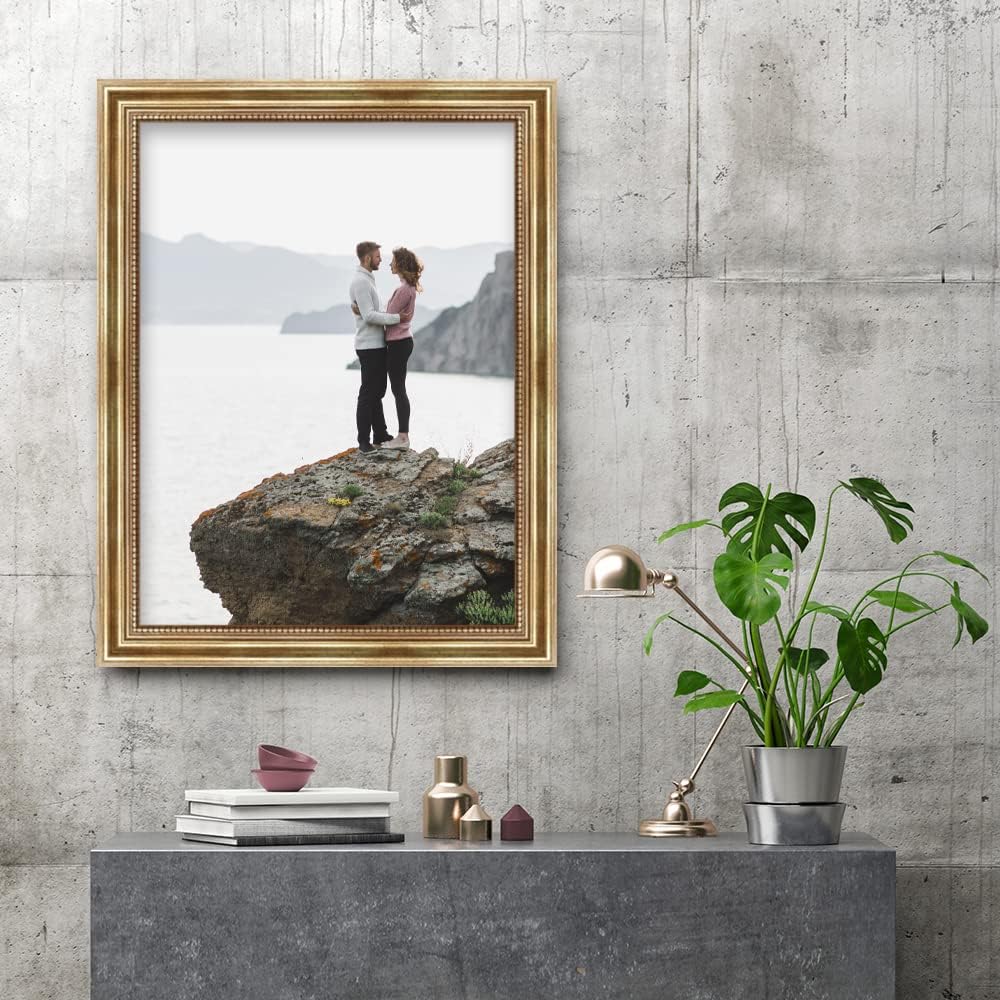 Mende Frames Bilderrahmen Antik 30x45cm I Farbe: Gold I Holzbilderrahmen I Fotorahmen I Goldener Bar