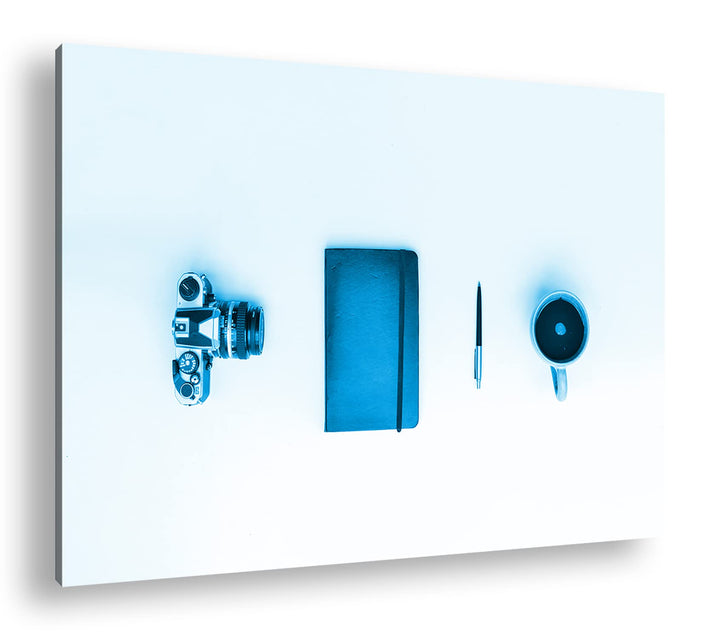 deyoli Stillleben einer Kamera und Notebook Format 80x60 Effekt: Monocrome Blau als Leinwandbild, Mo