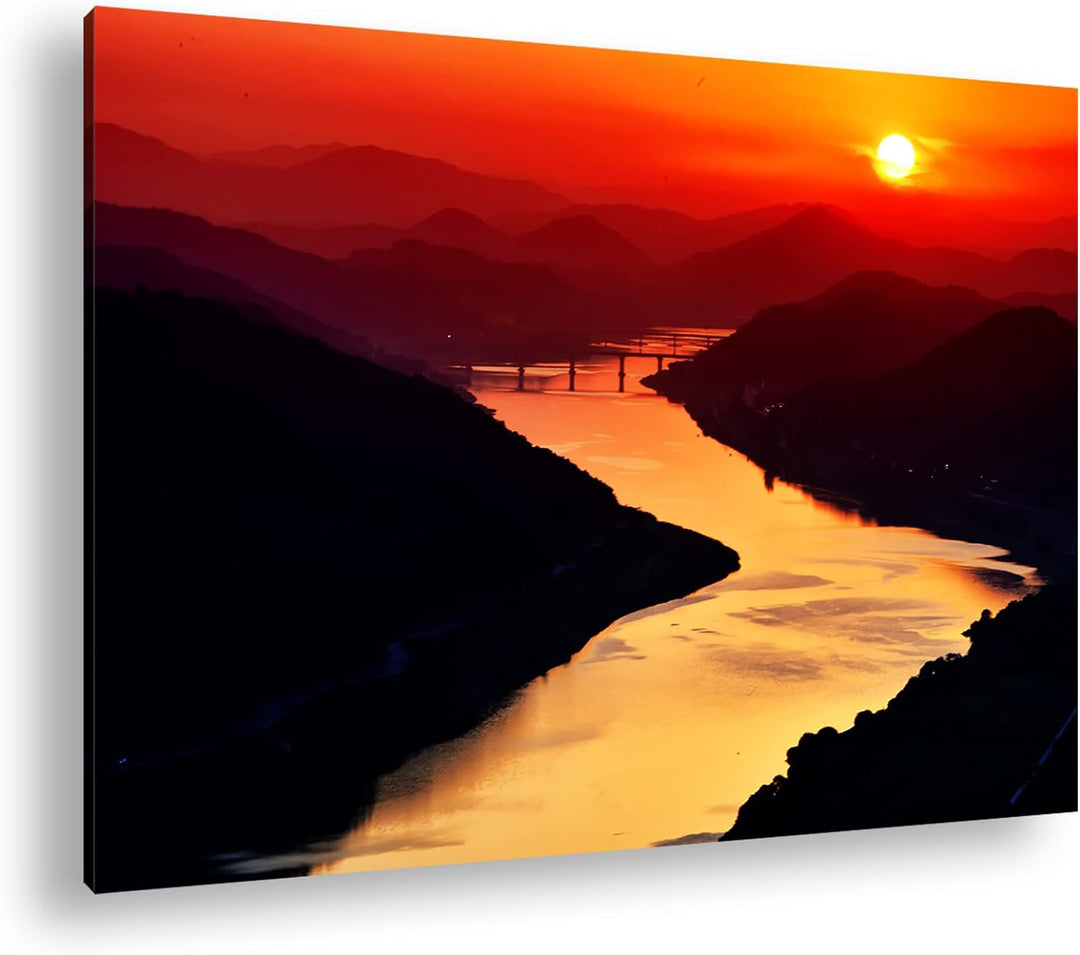 deyoli Dark langer Fluss im roten Sonnenschein im Format: 80x60 als Leinwandbild, Motiv fertig gerah