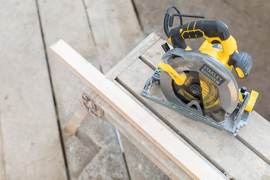 Stanley FatMax Handkreissäge FME301K (1650 Watt, 66 mm / 50 mm (90°/45°), mit Parallelanschlag, Durc