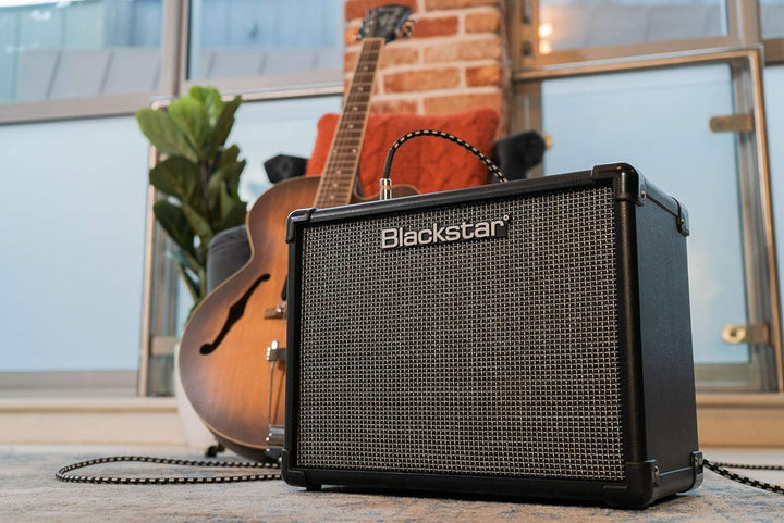 Blackstar ID Core 20 Kombi-Verstärker für E-Gitarren mit integrierten Effekten/Tuner und Line-In/Str