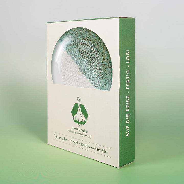 Evergrate® Keramikreibe Ice mit Geschenkbox – mit Reibe, Knoblauchschäler, Rezeptheft & Pinsel – Han