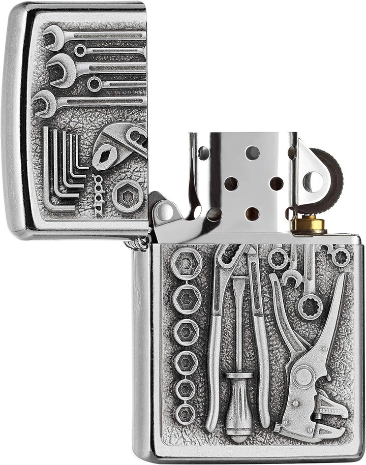 ZIPPO 2007114 – Sturmfeuerzeug, Toolbox, Emblem Attached, StreetChrome,nachfüllbar,inhochwertigerGes