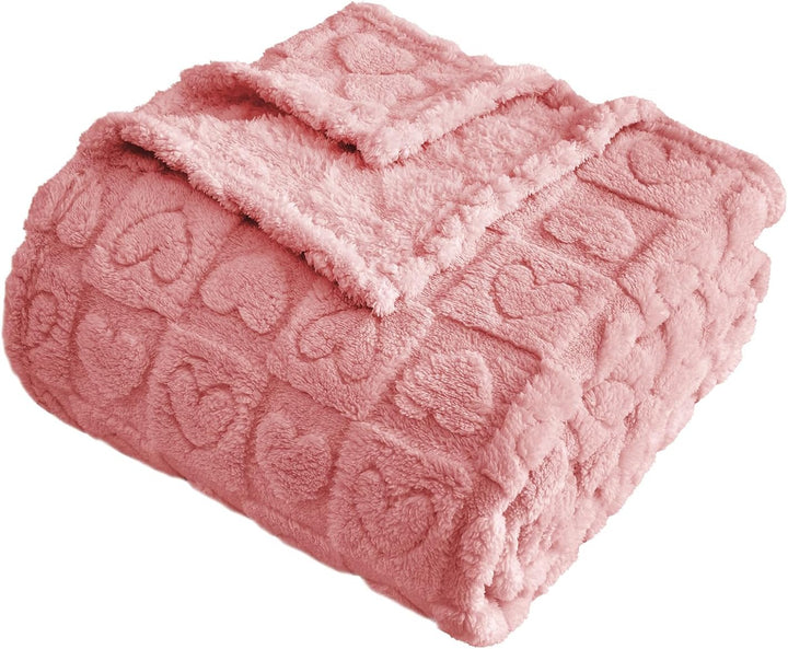 FY FIBER HOUSE Throw Blankets with Heart Checkered,Soft Warm Blankets for Lover Mom Father Friends G