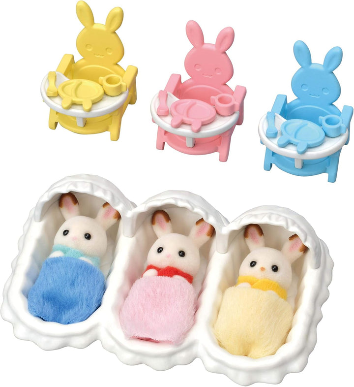 Sylvanian Families L5532 Erstausstattung für Drillinge - Puppenhaus Spielset & 5534 Babybett mit Mob